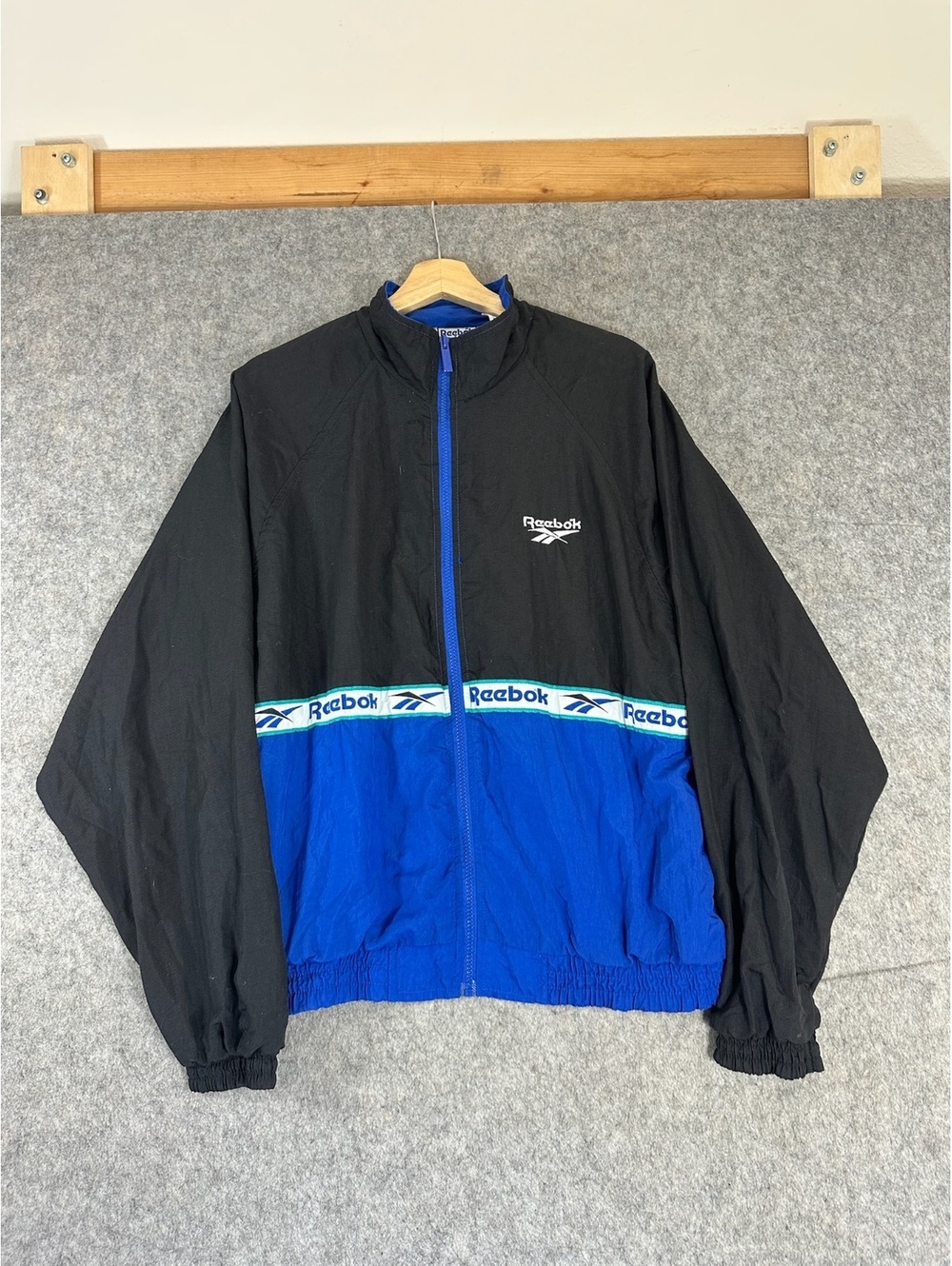Vintage Reebok Black Blue Windbreaker Zip Up Jacket Size Medium